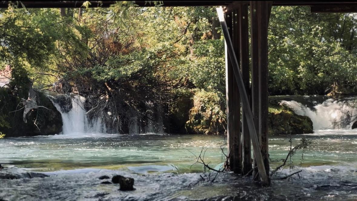 Waterfall Glamping Cabin Villa Bihac Exterior photo